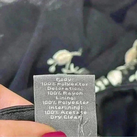 NWOT Ann Taylor Black - White Floral Flare Whit Embroidered Flowers Skirt Size 6 - Picture 10 of 11